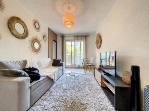 2 Pieces Proche Plage + Parking Гольф-Жуан Экстерьер фото